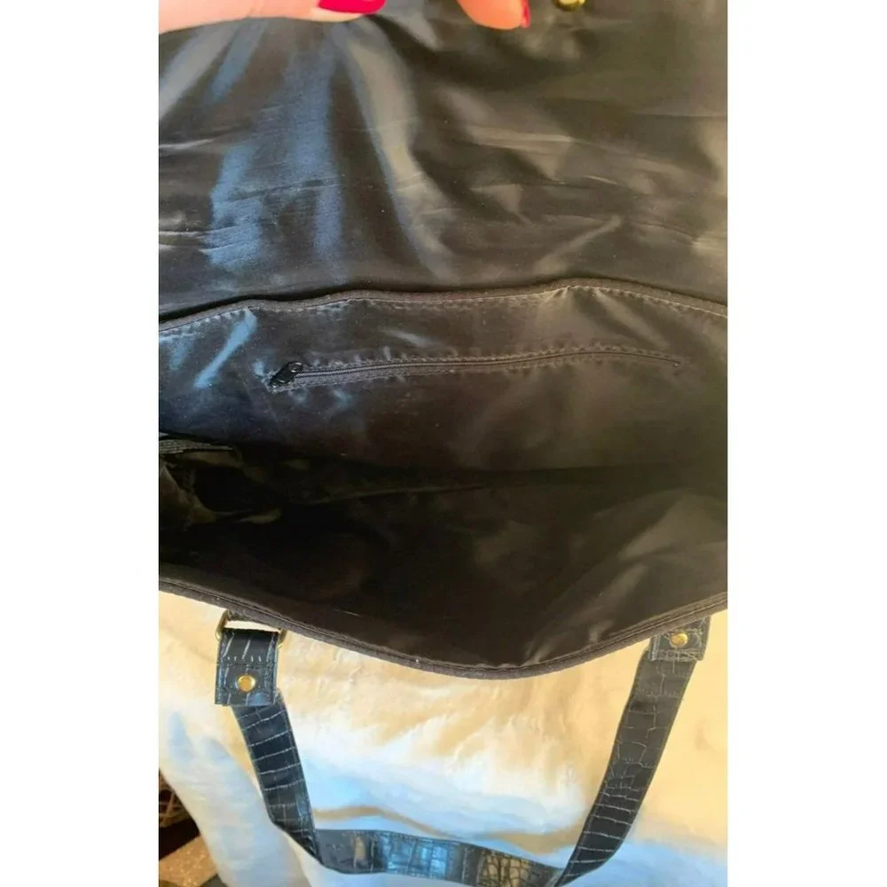 Elizabeth Arden Messanger Bag
